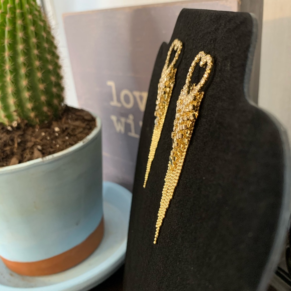 Champagne gold needle love tassel long earrings - Picture 7 of 15